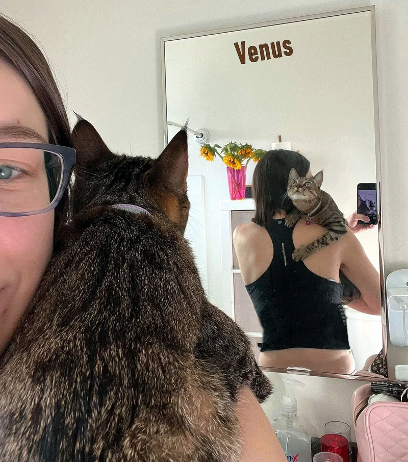 Venus thumbnail 2