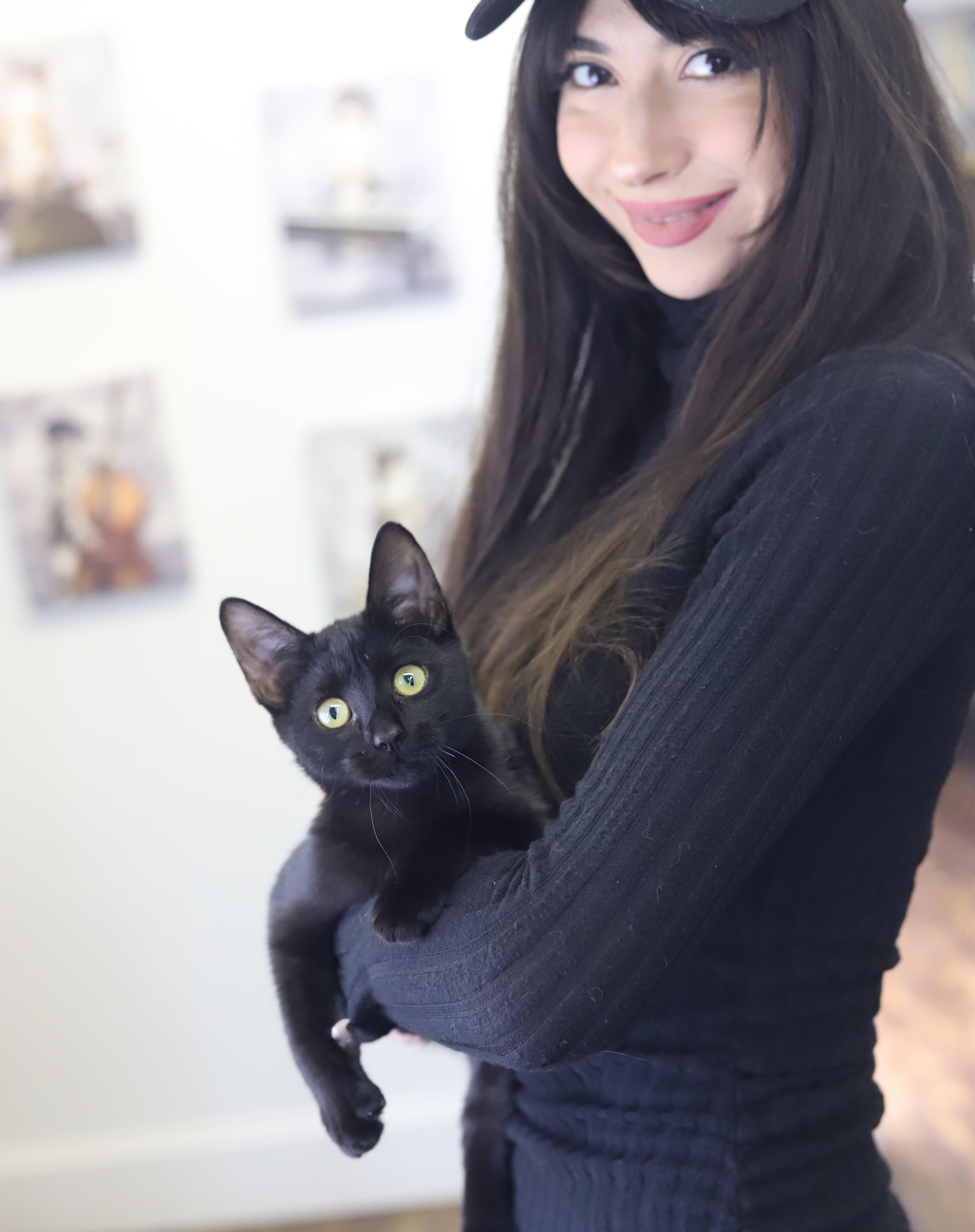 Vanna cannot be any thumbnail 3