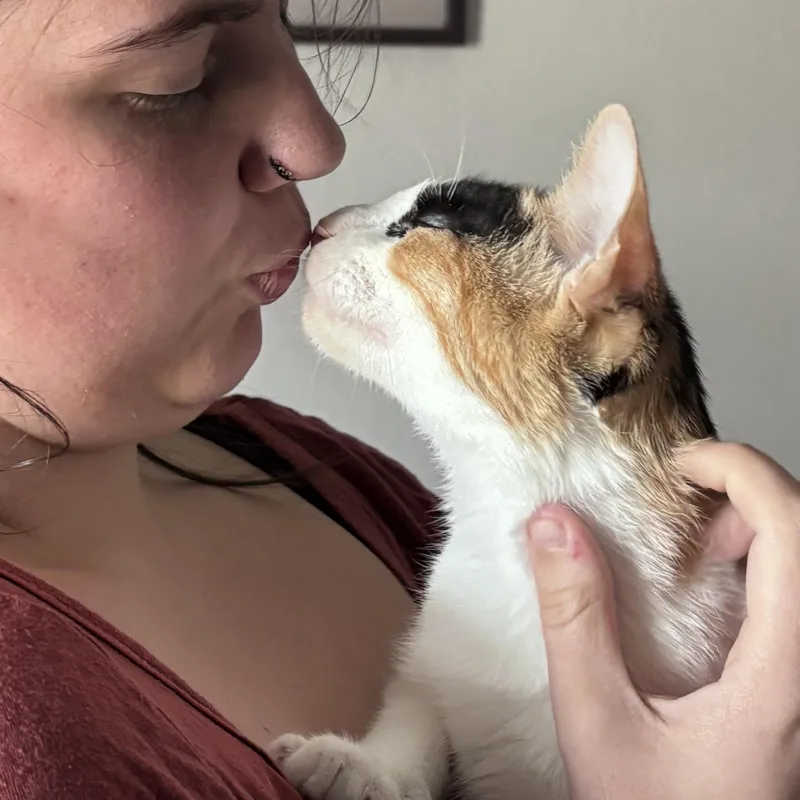 Leah thumbnail 3