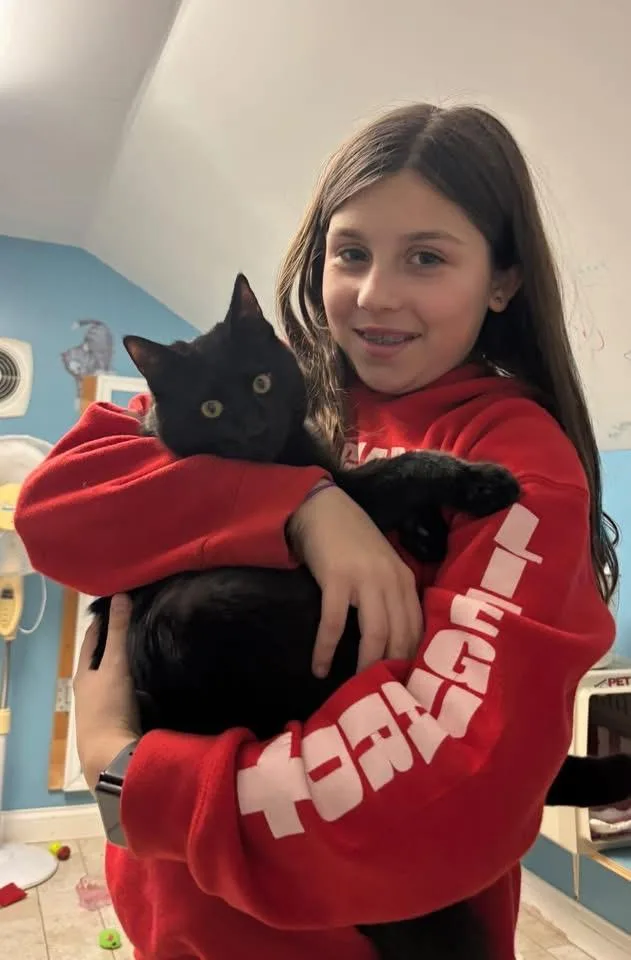 Hutchinson thumbnail 3